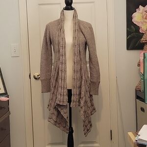 Nicole Alexander mid-lenght cardigan. Wool blend, Size medium.